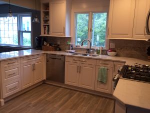 Read more about the article Fall Kitchen Remodeling Ideas for Superior Custom Kitchens